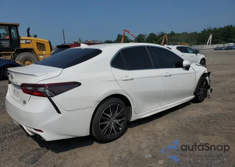 2021 Toyota Camry Se z USA, uszkodzony, nr VIN 4T1G11BK1MU034149